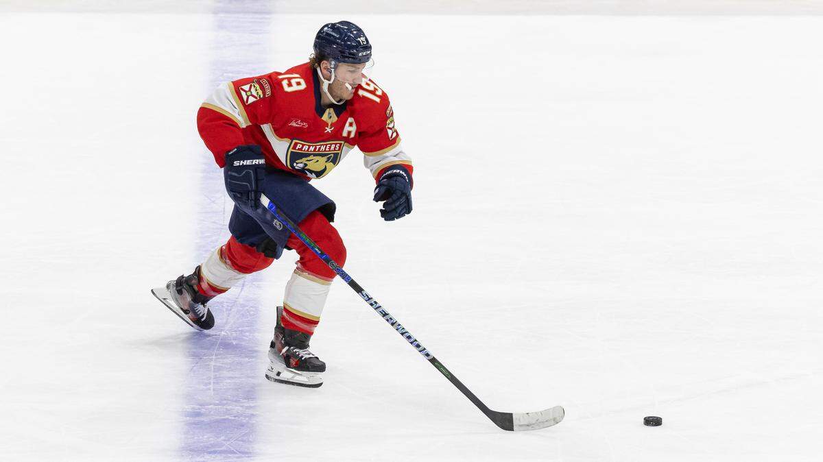 Florida Panthers left wing Matthew Tkachuk (19) skates with the puck in the second period of his NHL game against the Boston Bruins at Amerant Arena on Saturday, Jan. 11, 2025, in Sunrise, Fla.