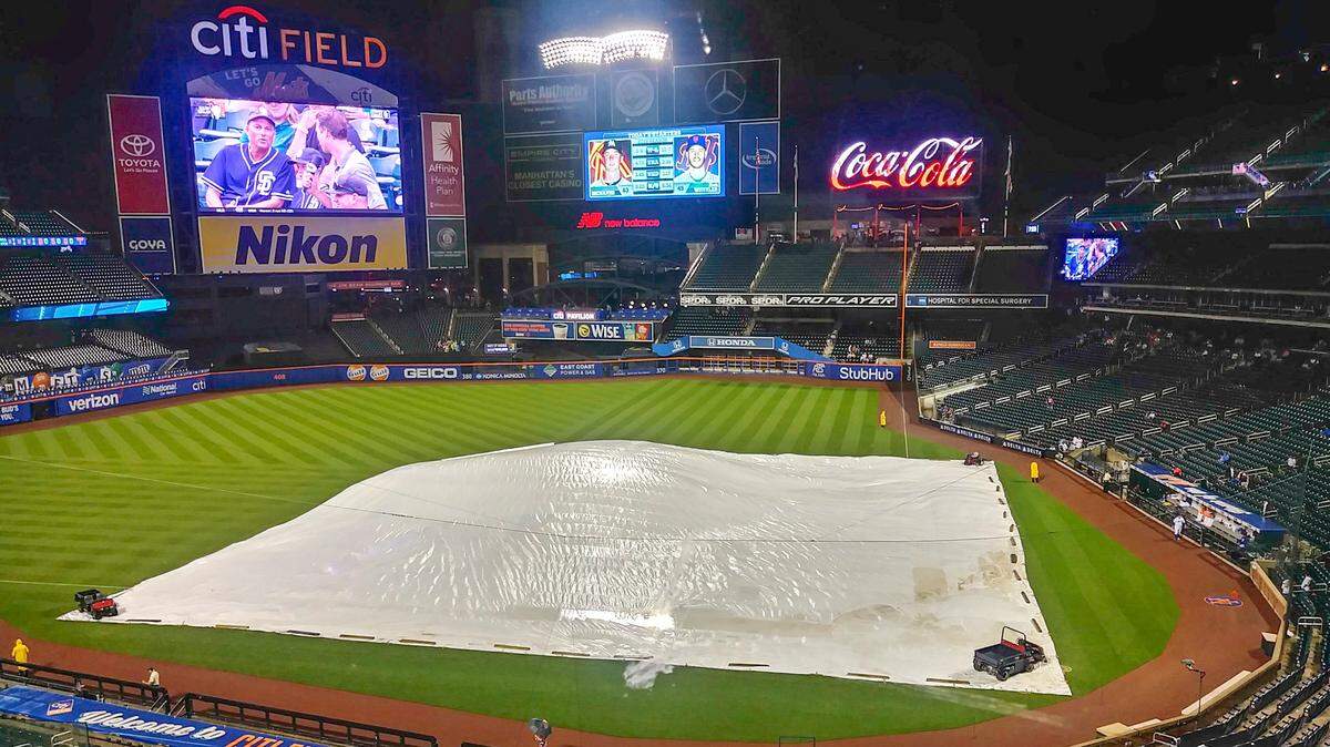 The Marlins and Mets went from playing a doubleheader on Wednesday, Sept. 12, 2018, to waiting out a five-and-a-half hour weather delay and playing just one game.