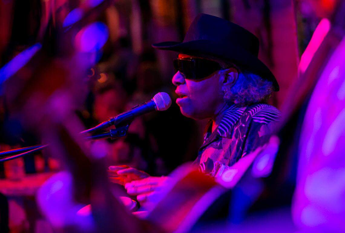 Terri White performs with Larry Baeder at Blue Heaven Restaurant in Key West on Saturday, Dec. 11, 2021.