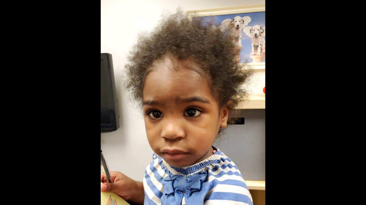 Police are asking for help in finding the family of a young girl who was found alone inside the lobby of an apartment building in North Miami Beach.