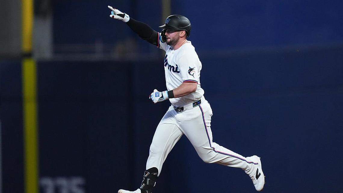 Liam Hicks hits two home runs as Miami Marlins beat Mets to take series