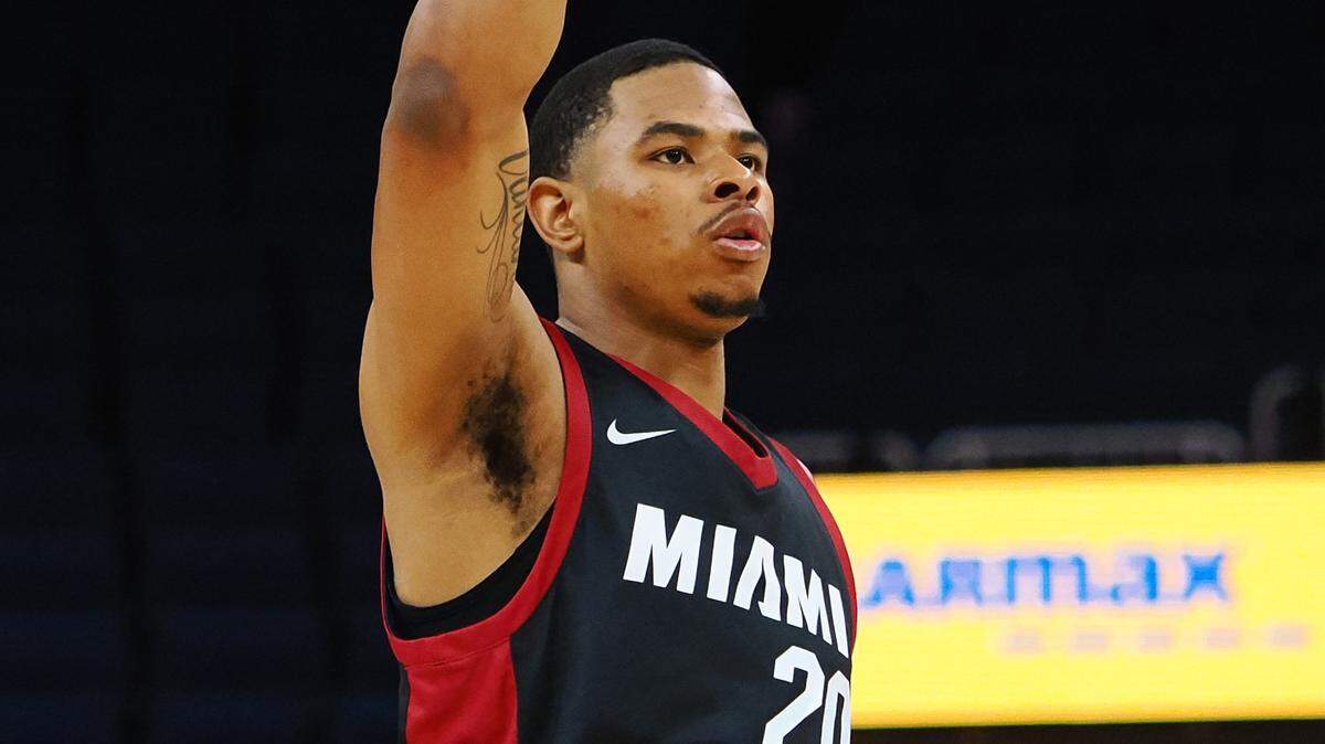 Miami Heat forward Keshad Johnson (20) after a shot against the Los Angeles Lakers during the first quarter at Chase Center.
