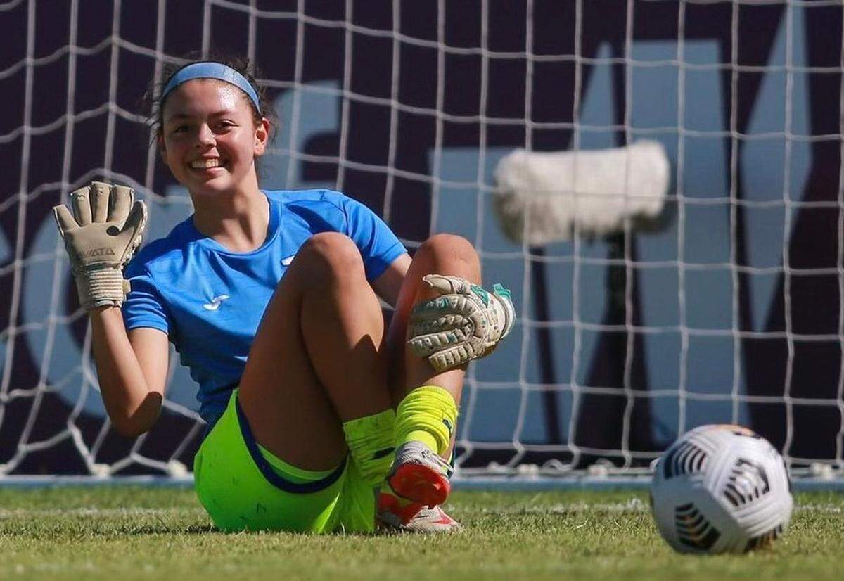 La Salle goalkeeper Ashley Fonseca, a Florida Gulf Coast University recruit, is one of the top returning players in South Florida.
