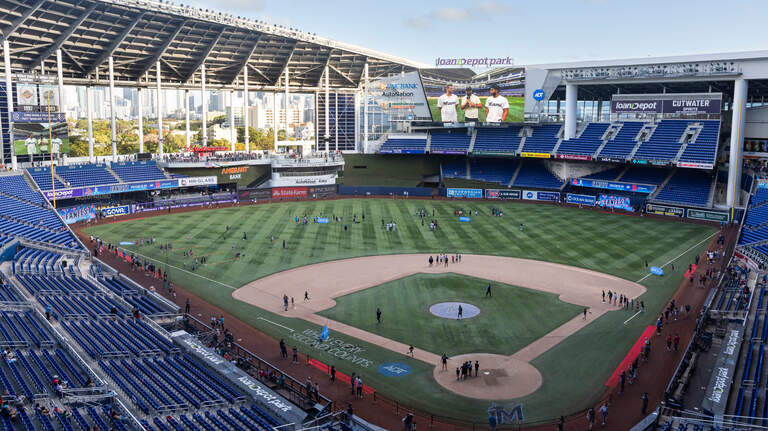 How Miami officials use a private Marlins suite meant for charities