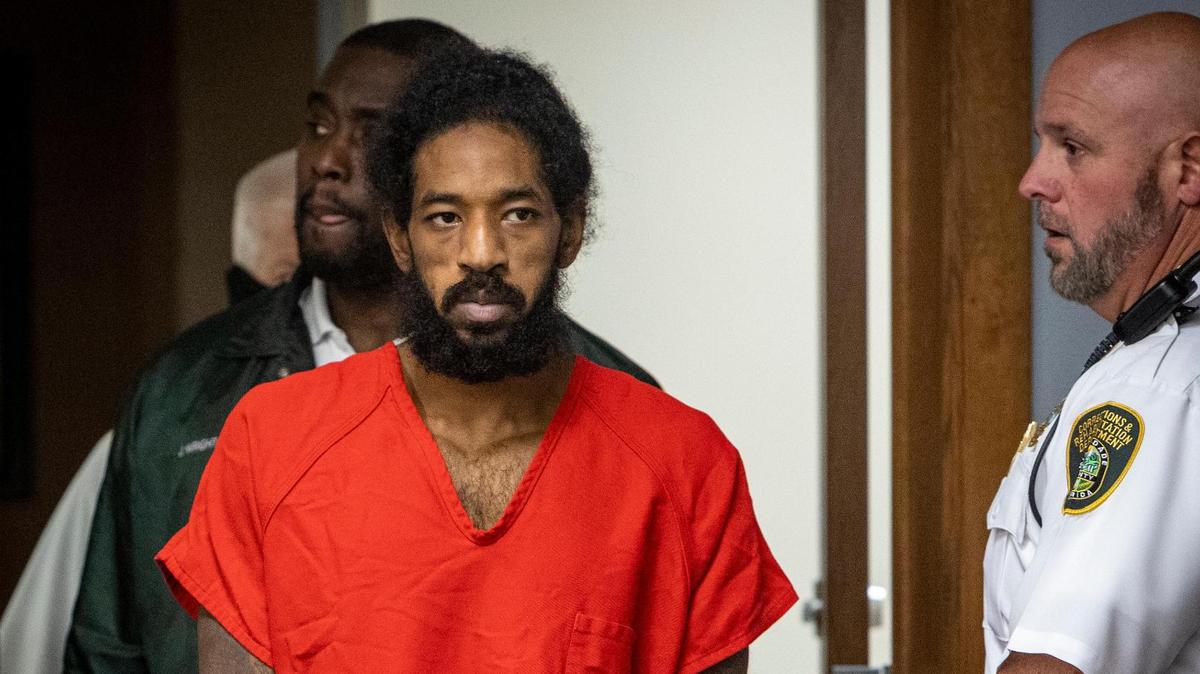Miami, FL- March 30, 2023 - Steve Gallon IV in court for a hearing, is accused of second-degree attempted murder in the shooting of a Miami-Dade Police officer. His trial date was set for for June 20th.