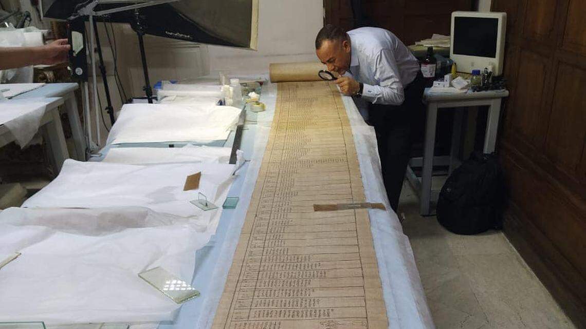 Archaeologists in Saqqara found an ancient, well-preserved papyrus scroll with spells from the Book of the Dead written on it, photos show.