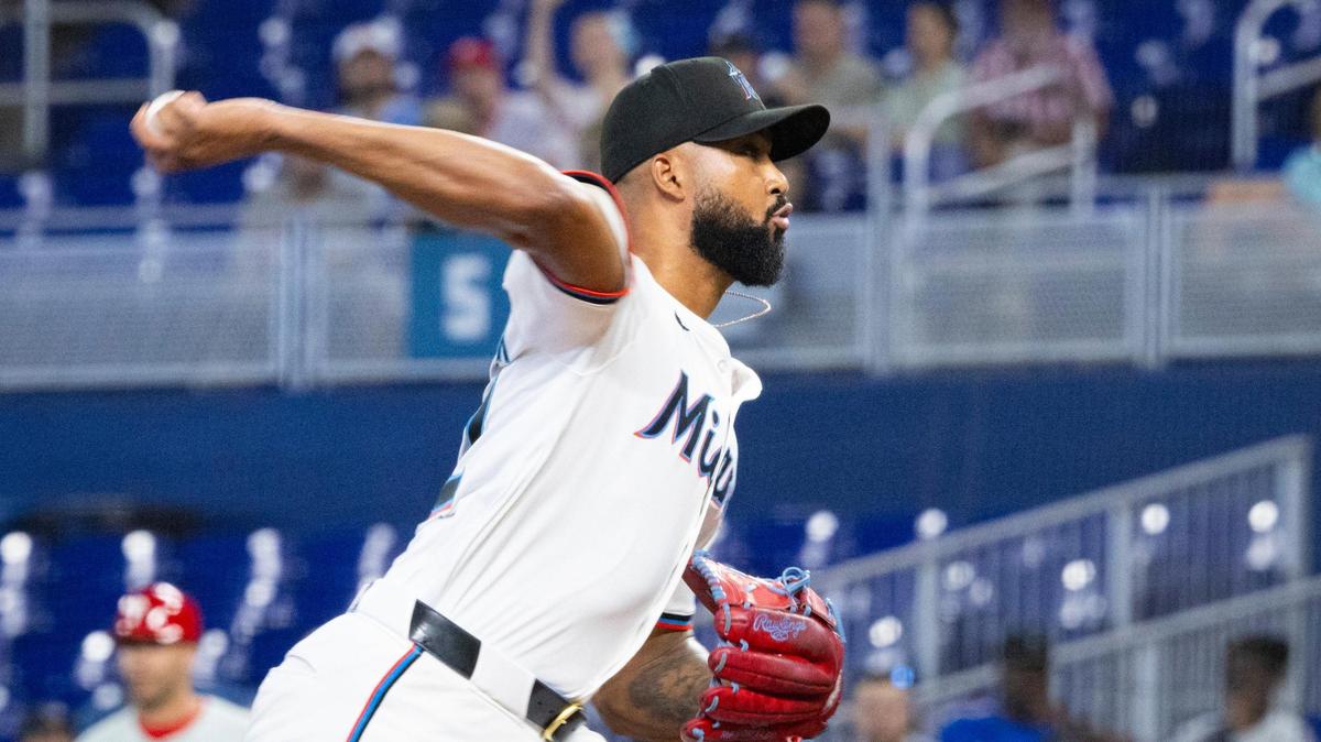 Miami Marlins starting pitcher Sandy Alcantara (22) pitches during the first inning of a game against the Miami Marlins on Monday, June 16, 2025 at loanDepot Park in Miami, Fla.