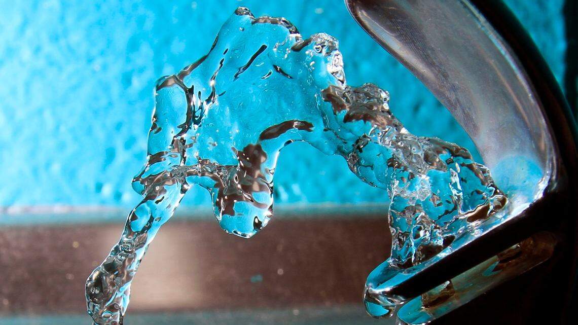 An element found in some batteries has an anti-suicidal effect when consumed via public drinking water. Areas with high concentrations of lithium in public drinking water had lower suicide rates