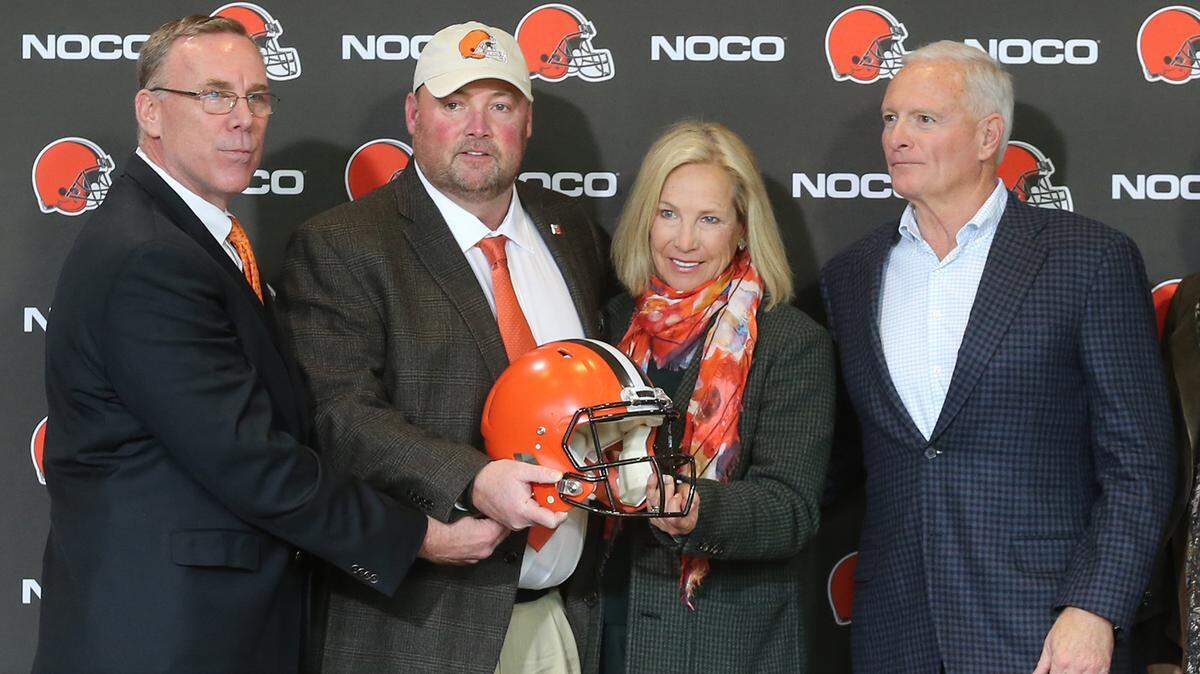 General Manager John Dorsey (left), new Cleveland Browns head coach Freddie Kitchens, and owners Dee and Jimmy Haslam pose for a photo after a press conference on Monday, Jan. 14, 2019 at FirstEnergy Stadium in Cleveland, Ohio. (Phil Masturzo/Akron Beacon Journal/TNS)