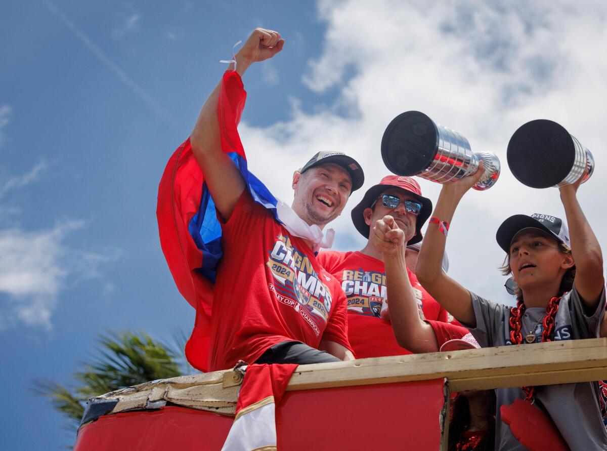 Florida Panthers goaltender Sergei Bobrovsky (72) holds a fist in the air during the Florida Panthers Stanley Cup Championship victory parade on Sunday, June 22, 2025 down Las Olas in Fort Lauderdale, Fla.
