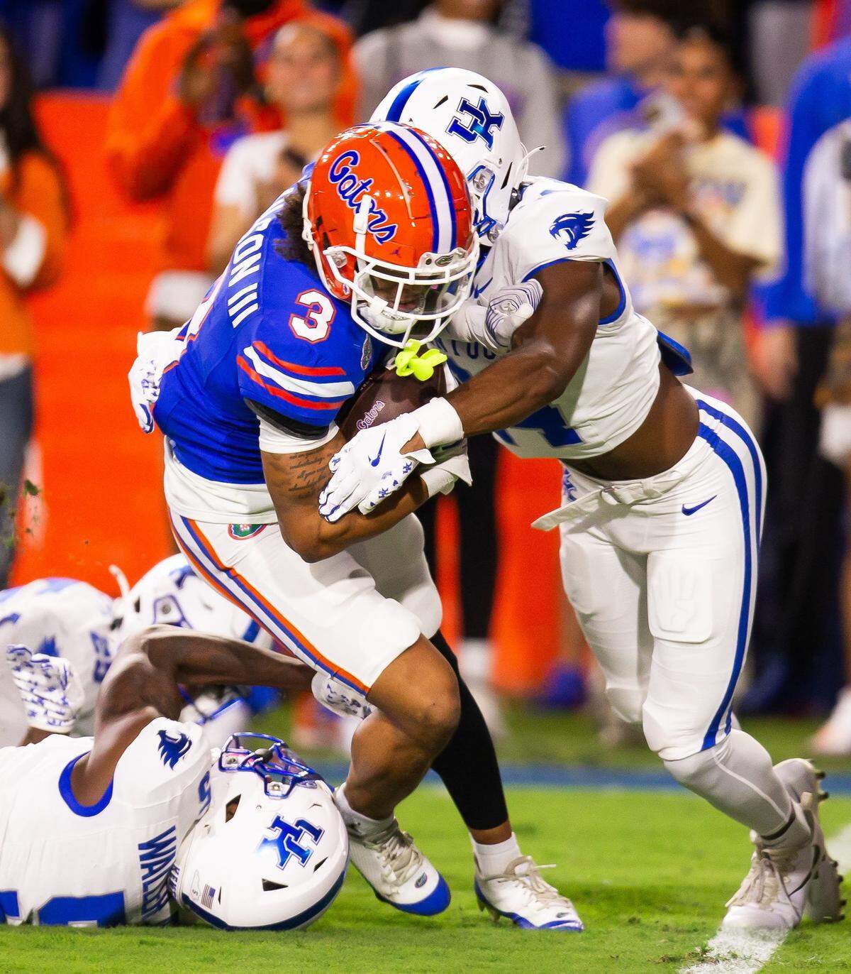 Florida Gators wide receiver Eugene Wilson III (3) hauls in a big pass play during the first half at Ben Hill Griffin Stadium in Gainesville, FL on Saturday, October 19, 2024 against the Kentucky Wildcats. [Doug Engle/Gainesville Sun]