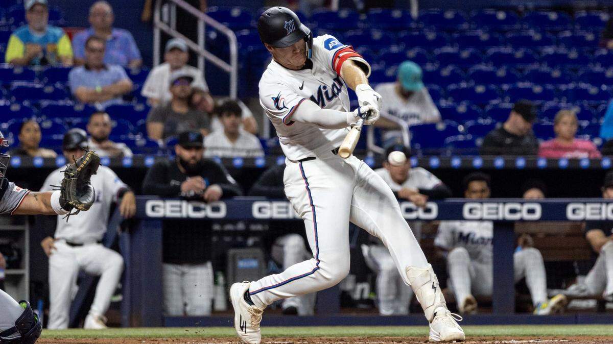 Con 28 años, Eric Wagaman promedió .250 con 28 dobles, nueve jonrones y 53 remolcadas en 140 partidos como novato la temporada pasada para los Marlins. 