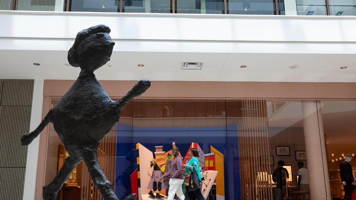 A big mall deal in Aventura ends feud between two neighboring shopping centers