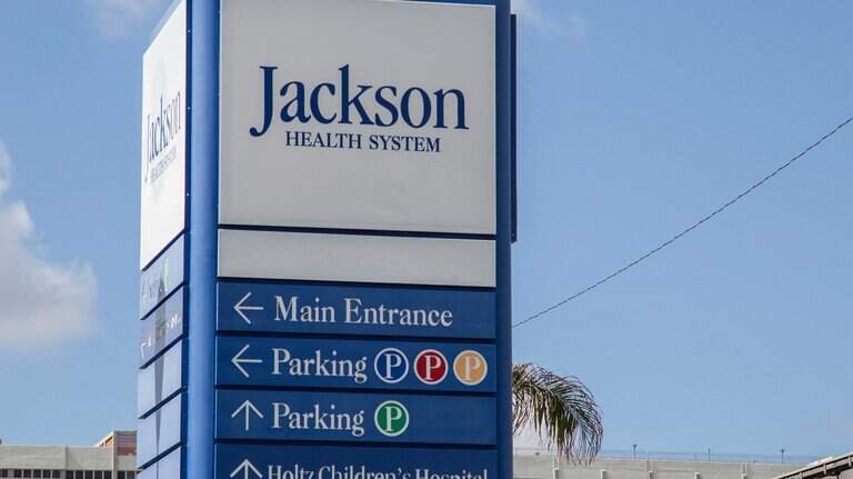 Hospital Jackson resucita atribulado programa de salud cardíaca con un nuevo jefe