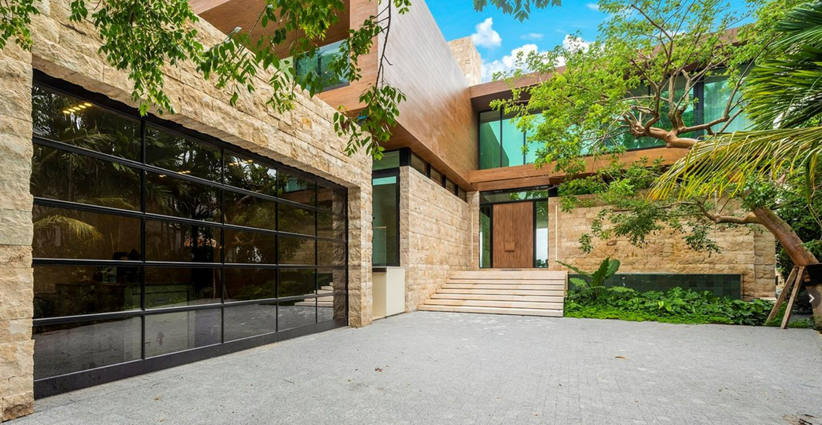 The house comes furnished with interior design by Design Solutions, which has worked with homeowners living in Eighty Seven Park, Fisher Island and One Thousand Museum.