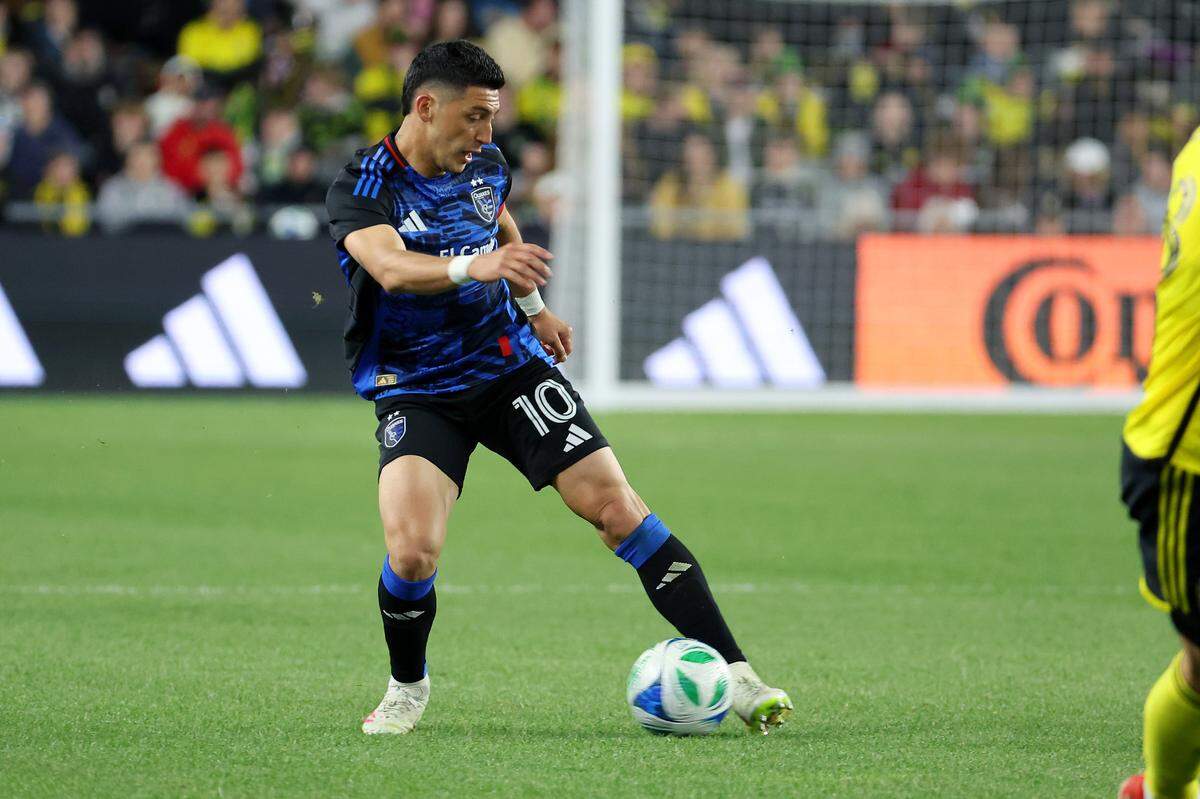 Apr 26, 2025; Columbus, Ohio, USA; San Jose Earthquakes forward Cristian Espinoza (10) kicks the ball during the second half against the Columbus Crew at Lower.com Field. Mandatory Credit: Joseph Maiorana-Imagn Images