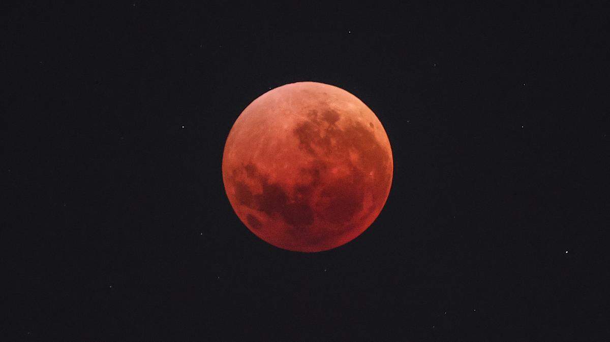blood moon total lunar eclipse