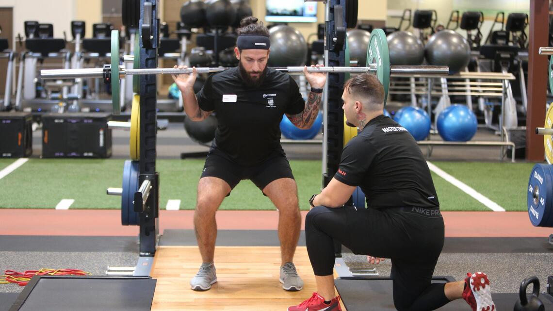 How to workout like Kansas City quarterback Patrick Mahomes | Miami Herald