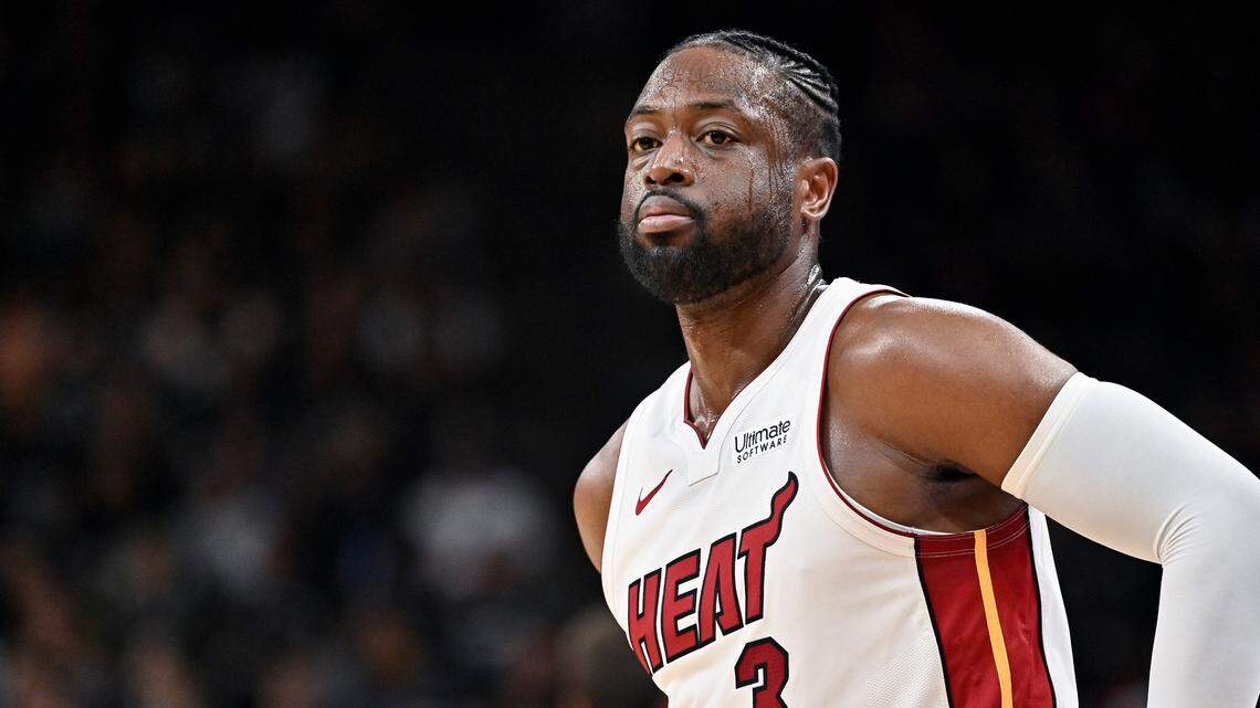 Former Marquette star and current Miami Heat player Dwyane Wade. above, praised Murray State and Ja Morant for the triple-double in Thursday’s NCAA tournament game against his alma mater.
