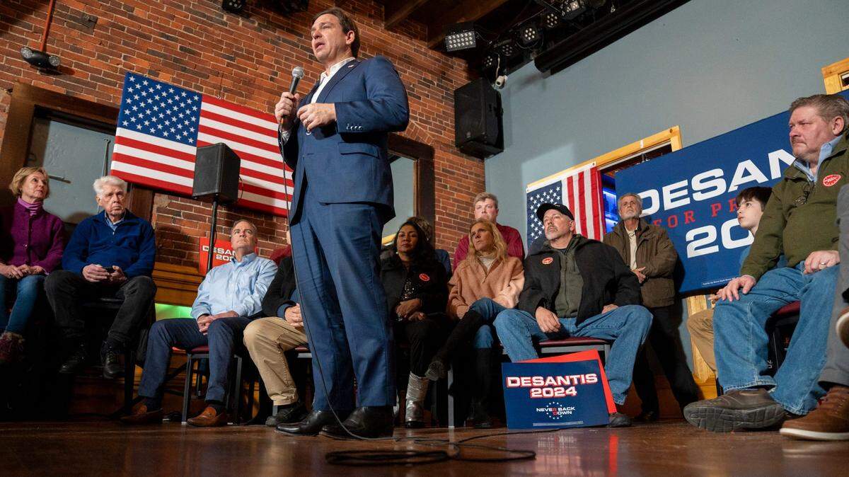 Florida Governor Ron Desantis speaks at a town hall meeting in New Hampshire.