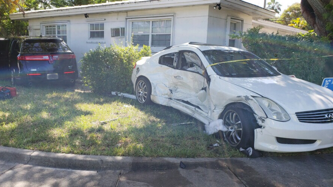 Seven injured after car wreck sends vehicle crashing into El Portal home