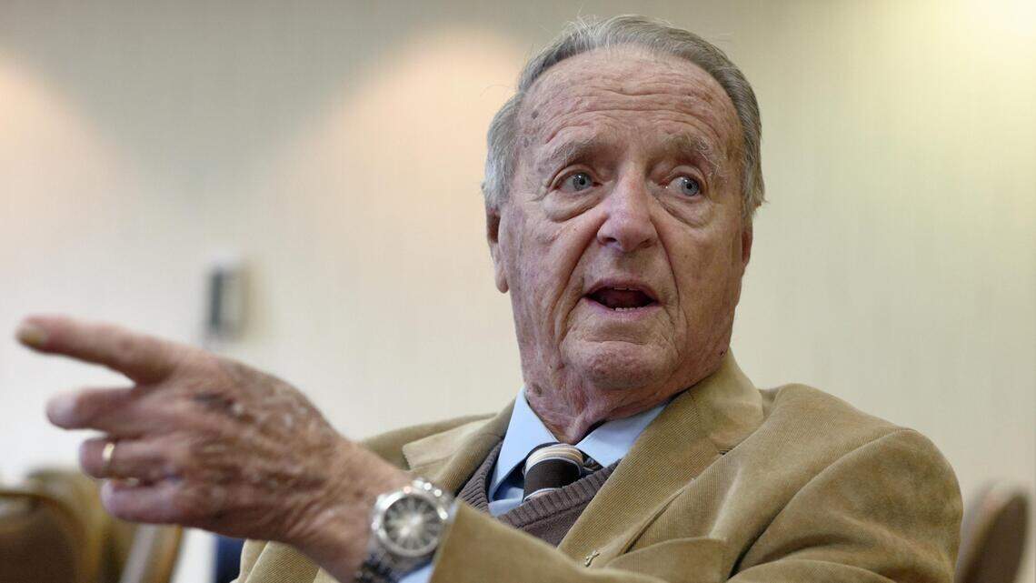Former Florida State football coach Bobby Bowden to return home after COVID-19 bout
