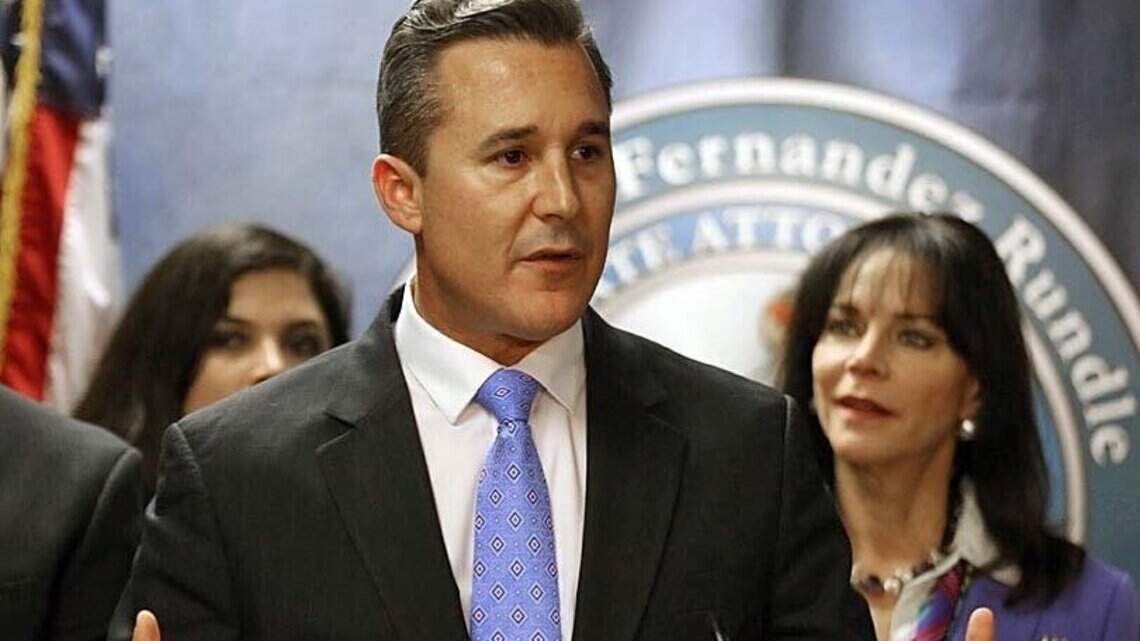 Not so fast: Miami-Dade commissioner blocks last-minute try for a ‘Kindness Day’