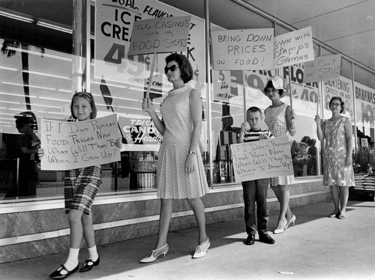 In 1966, protestors picket Food Fair supermarket at the Westchester Shopping Center.