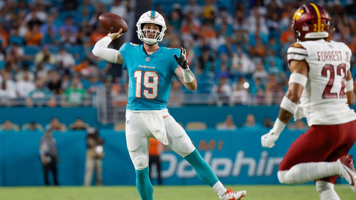 Miami Dolphins quarterback Skylar Thompson (19) looks to pass in the second quarter against the Washington Commanders at Hard Rock Stadium in Miami Gardens, Florida on Saturday, August 17, 2024.