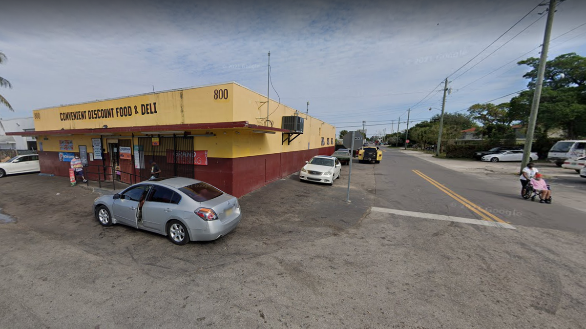 Fort Lauderdale police responded to a shooting near this convenience story Labor Day morning.