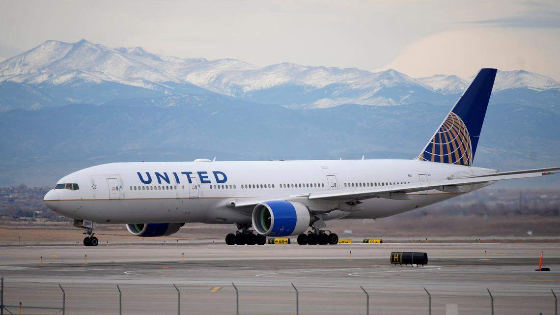 Flight data shows a United Airlines 777 plunged from 2,200 feet to 775 feet over the ocean after taking off from Maui on Dec. 18.