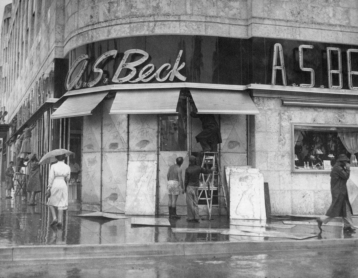 A shoe store on Lincoln Road in 1948.