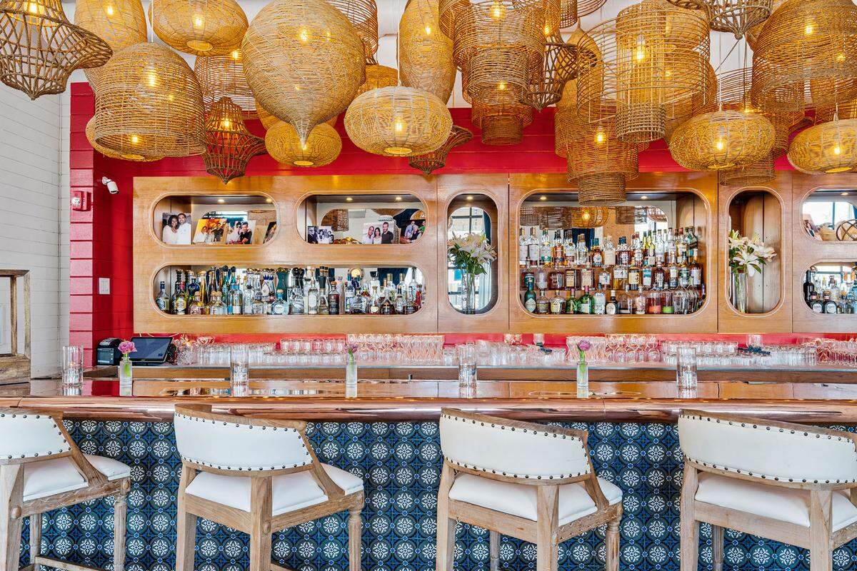 Enjoy a laid-back summer lunch at Seaspice featuring fresh bites and beautiful ambiance.