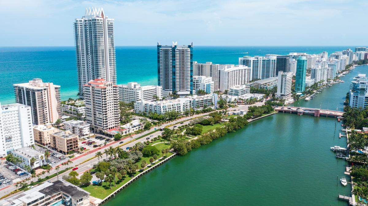 An aerial view of the current conditions at Brittany Bay Park, where Miami Beach plans to spend $1.8 million renovating the park and fleshing out a living shoreline with mangroves.