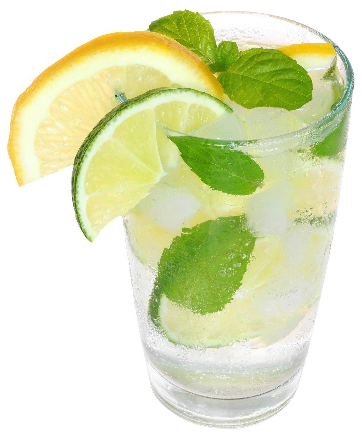 Un cóctel de mojito.