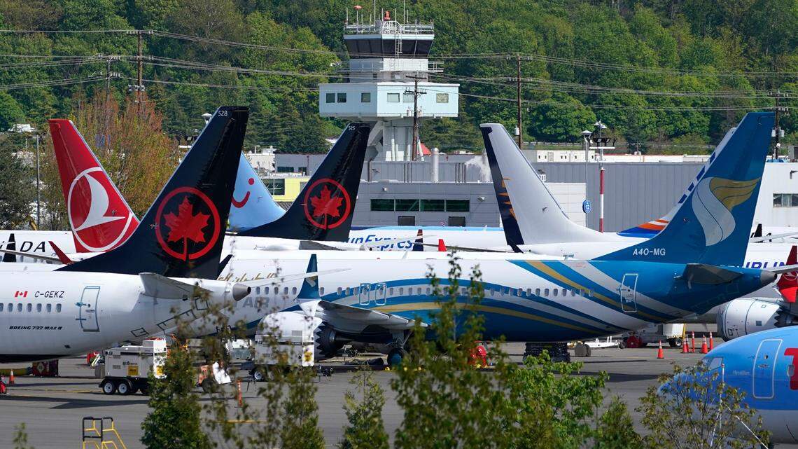 Two flying from US to Canada fined $32,000 for fake vaccination cards, officials say