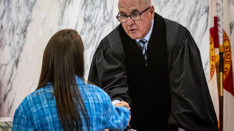 Attorneys in $1B Surfside settlement vowed to work at a discount. Will they get $100M?
