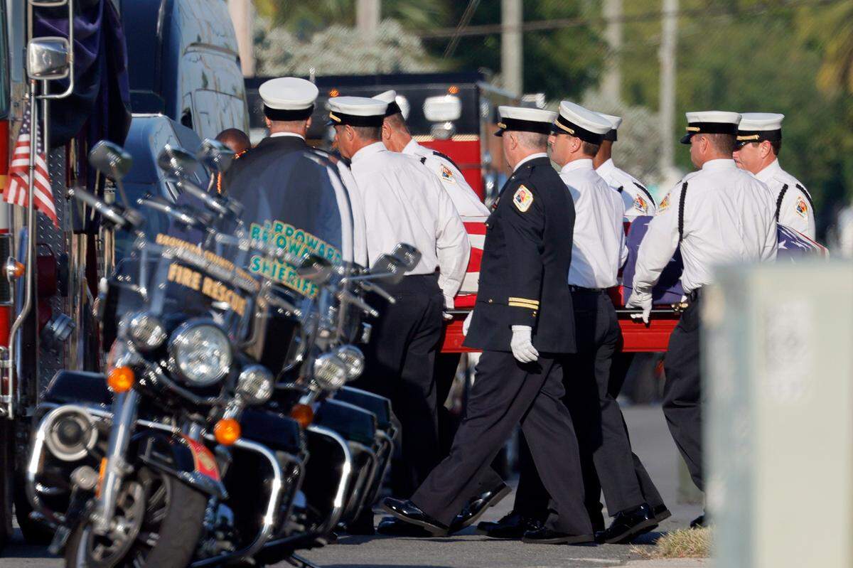 The funeral procession for Broward Sheriff Fire Rescue Battalion Chief Terryson Jackson leaves the L.C. Poitier Funeral Home in Pompano Beach on Friday, Sept. 8, 2023. Jackson died in a helicopter crash on Monday, Aug. 28, when he and two BSFR colleagues were returning to the airport after responding to an emergency call. (Amy Beth Bennett / South Florida Sun Sentinel)