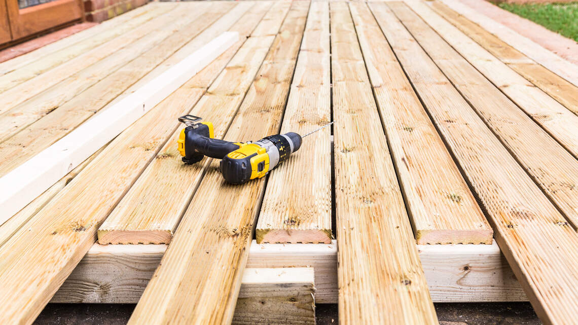Classic ’00: A handyman’s guide to decks and other manmade disasters