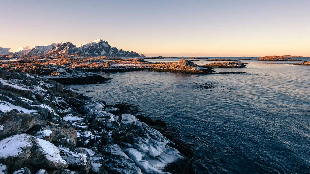 Boaters in Norway spotted a group of killer whales, including juveniles practicing hunting, according to a Facebook post.