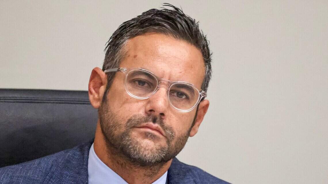 Golf-cart traffic stop deepens beef between Miami Beach police, city commissioner