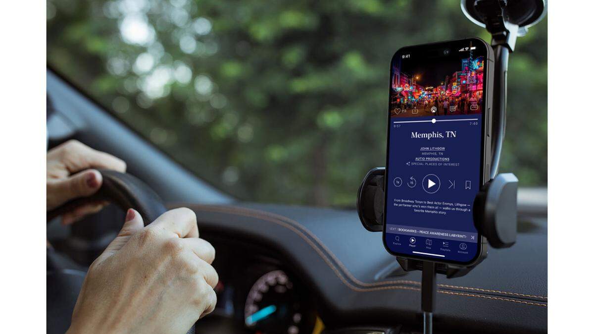 Autio tells you stories about the world as you drive