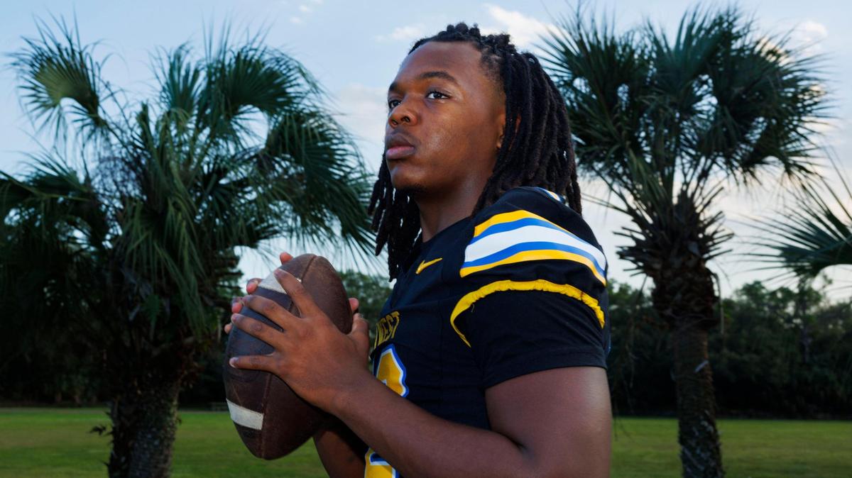 Miami Northwestern quarterback Leon Strawder is the Miami Herald’s 7A-5A Football Offensive Player of the Year.