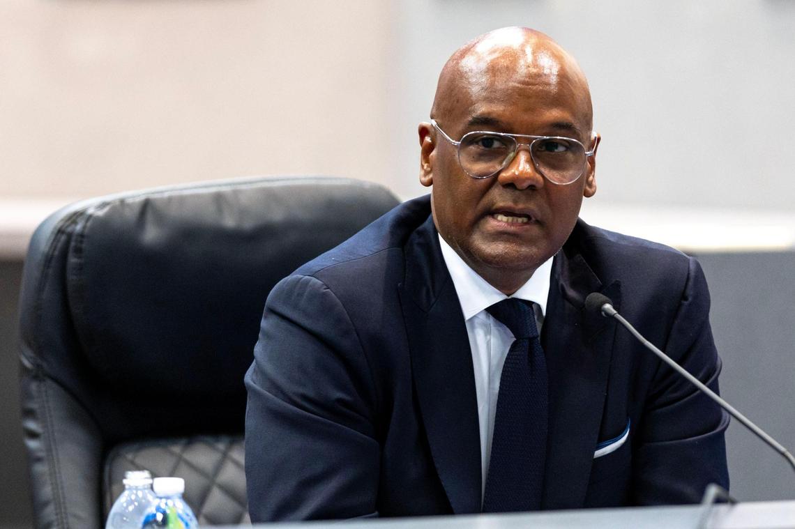 What plans do superintendent finalists have for Broward schools? | Miami  Herald