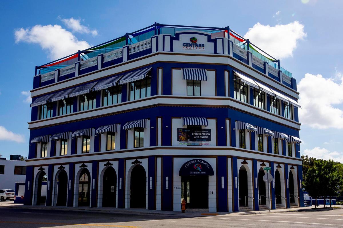 El preescolar de tres plantas de Centner Academy está situado en el Design District, la meca de las compras de lujo de Miami.