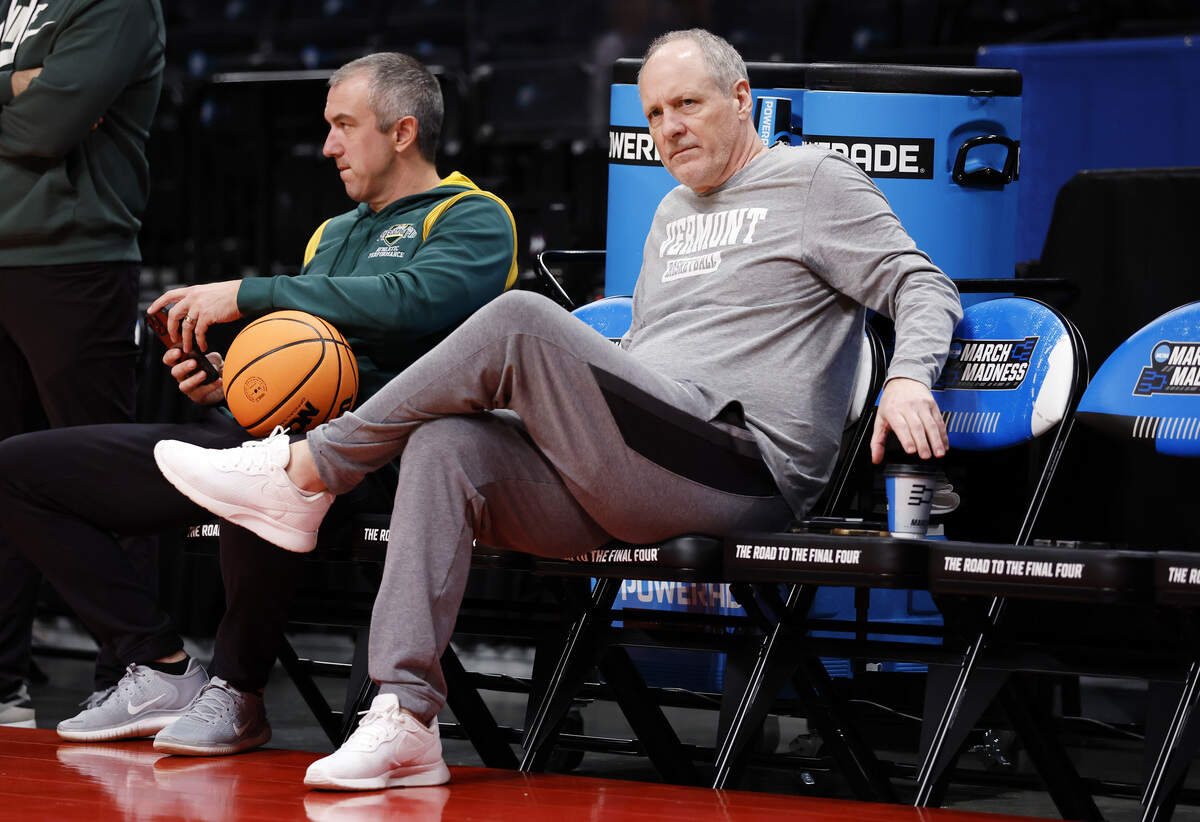 john becker vermont mens basketball coach