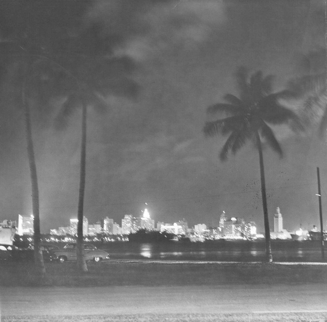 Hurricane-Donna in 1960 seen from from the MacArthur Causeway.