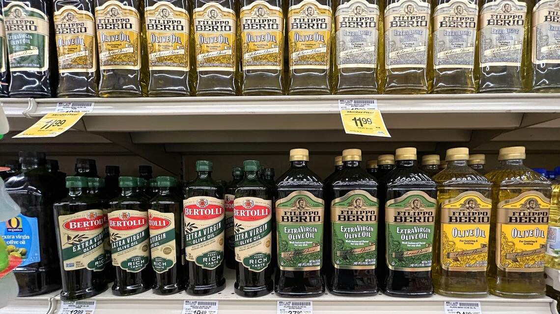 Does olive oil lower apolipoprotein B? New evidence suggests a shift in cholesterol science