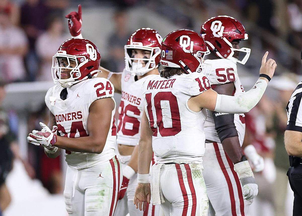 TUSCALOOSA, ALABAMA - NOVEMBER 15:  John Mateer #10 of the Oklahoma Sooners reacts after their 23-21 win over the Alabama Crimson Tide at Bryant-Denny Stadium on November 15, 2025 in Tuscaloosa, Alabama. (Photo by Kevin C. Cox/Getty Images)