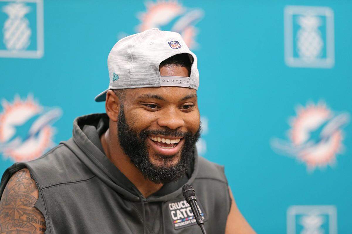 Miami Dolphins linebacker Elandon Roberts meets with reporters at the Baptist Health Training Complex in Miami Gardens, Florida on on Wednesday, April 13, 2022.